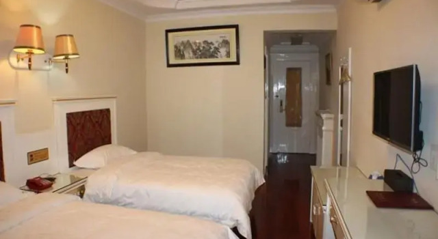 GreenTree Alliance Shanghai Qingpu Chengzhong E Road Hotel, Varaa Hotelli Qingpu Shanghai