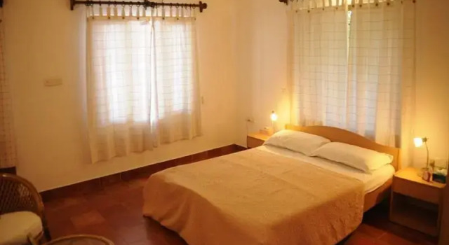 Tranquil Waters, Book Hotel Muhamma New Delhi