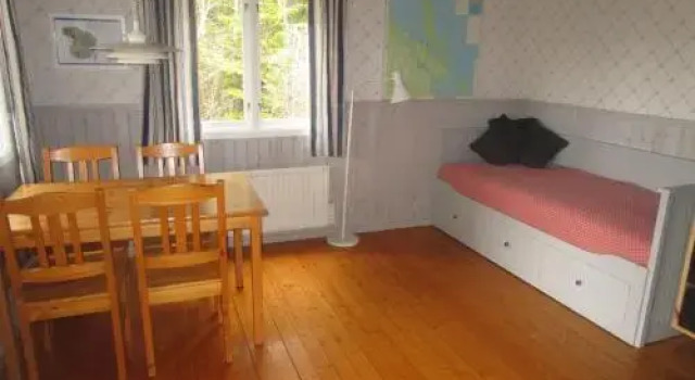 Rävstens Stugby, Varaa Hotelli  