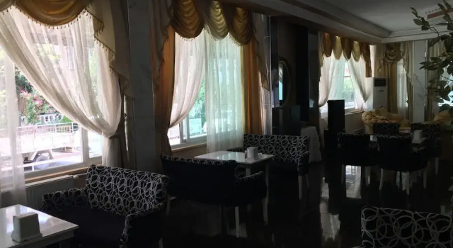 Grand Calypso Hotel