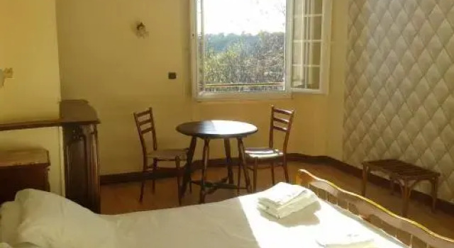 Hôtel du Parc, Забронировать Отель Лорг Вар, рядом с Les Sentiers de La Dracenie