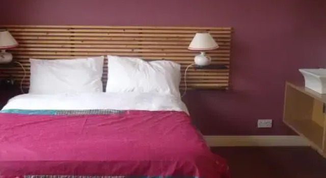 Brosnans' Dingle B&B, Забронировать Отель «постель и завтрак» Отели Dingle Peninsula с парковкой, Парковка