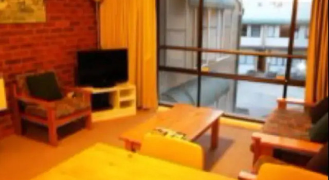 Kirwan 27 - Holiday Apartment