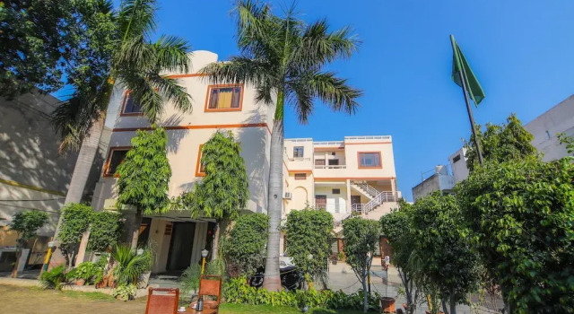 V Resorts Trehan Ashiana Amritsar, Book Hotel Amritsar Punjab