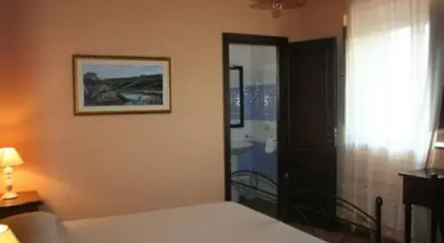 Lo Scudiero Di San Teodoro, Book Hotel San Teodoro Nebrodi Park