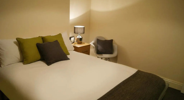 Birmingham Guest House I, Забронировать Гостевой дом Олдбери Уэст-Мидлендс