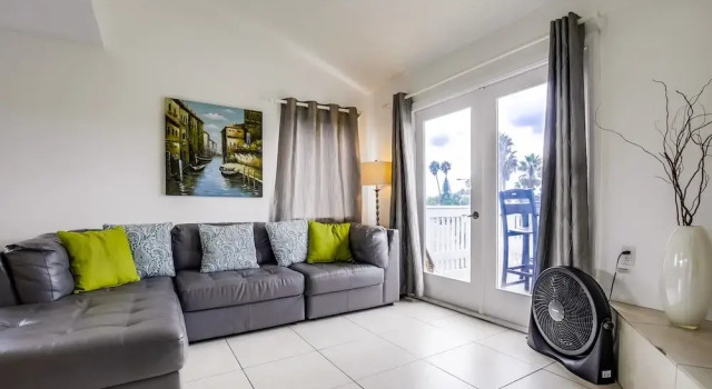 OB Loungin 1 - 3 Br Condo