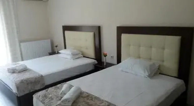 Blue Bay Studios, Book Hotel Stavros 