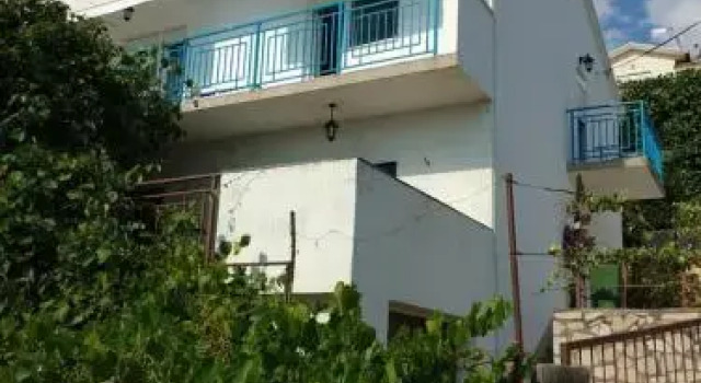 Apartments Mira Trogir, Varaa Huoneisto Hotellit Split-Dalmatia pysäköinnillä, Pysäköinti