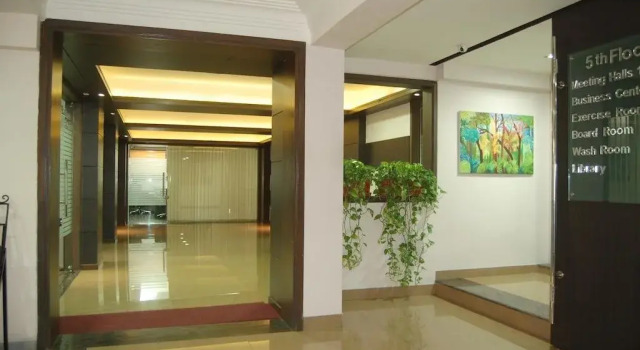 Hotel Shreemaya Rnt Marg, Book Hotel Indore 