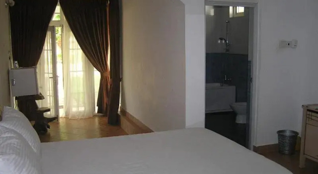 Pacific Hotel, Buchen Sie Hotel Pottuvil Bezirk Ampara