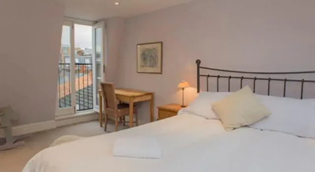 Veeve  5 Bed Family Home Tynemouth Street Fulham, Забронировать Отель Отели Лондона 4 звезды, рядом с Design Centre, Chelsea Harbour, 4*