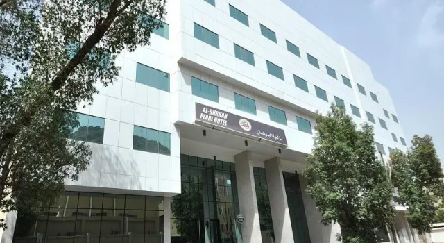 Al Burhan Pearl Hotel