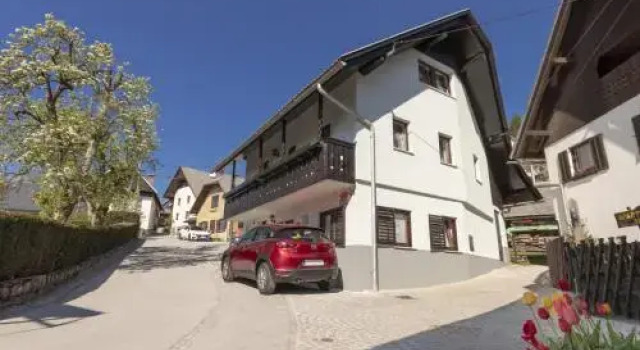Lake Bled Holiday Home, Buchen Sie Hotel Bled Bled
