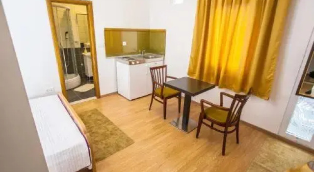 Studios Bolero, Prenota Hotel Splitska 
