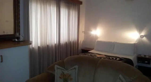 Amanzimtoti Beach Rest Guesthouse, Забронировать Отель Отели Аманцимтоти 4 звезды, 4*