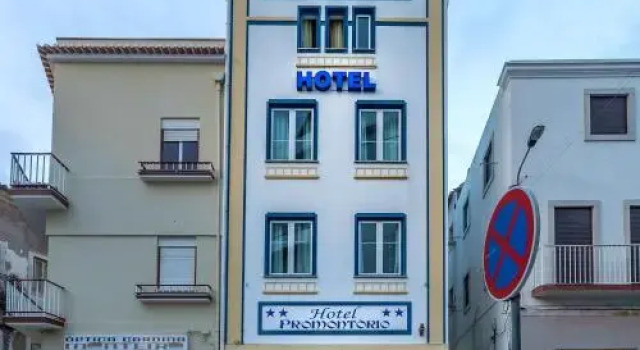 Weaa Hotel, Rezervovat Hotel Hotely v Oeste s parkováním, Parkování