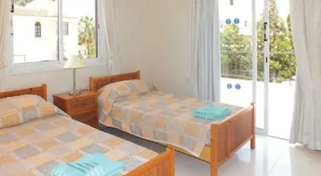 Sun Splash, Boek Villa Peyia Paphos