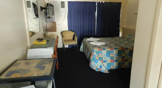 Best One Motel, Забронировать Мотель Рокгемптон Southern Great Barrier Reef, рядом с Информационный центр для посетителей Шпиля Тропика Козерога