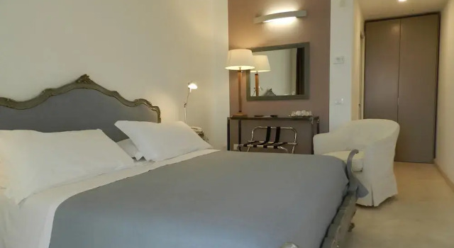 Scilla Maris Charming Suites, Забронировать Отель Бизнес-отели Долины Ното, 4* 5*