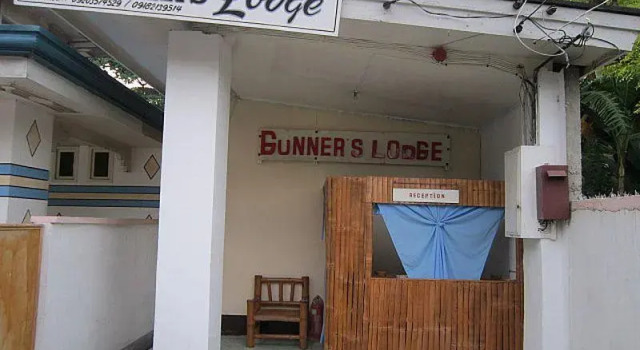 Gunners Lodging House, Book Hotel Oslob Cebu
