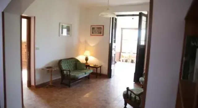 Grappoli di Sole, Book Hotel Ardeatino Rom