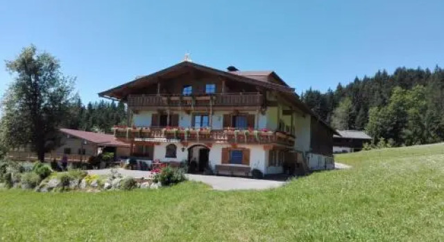 Ferienwohnung Maurerhof, Rezerwuj Hotel Hotele w Tyrol z parkingiem, Parking