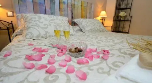 La Riera, Book Hotel Hotels in Aragon with Parking, Parking