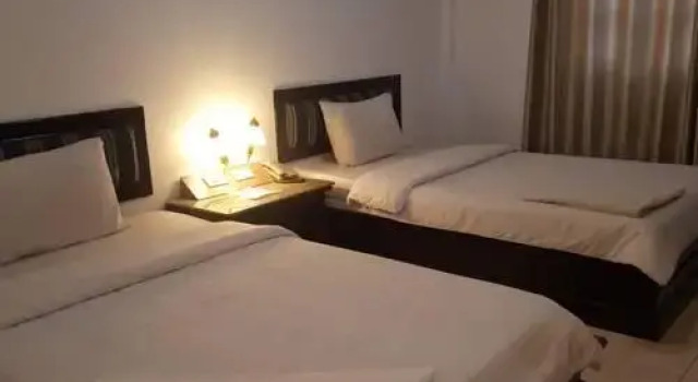 Senesouk Hotel, Забронировать Отель Вьентьян Лаос, рядом с Wat Mixai