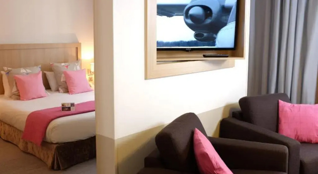 Полулюкс Trinite Hotel
