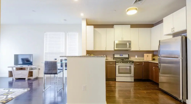 Peachtree Apartments by Avalon Suites