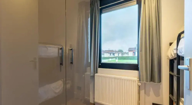 Holiday Home in South Holland With Shared Pool, Забронировать Отель Зевенхейзен Южная Голландия