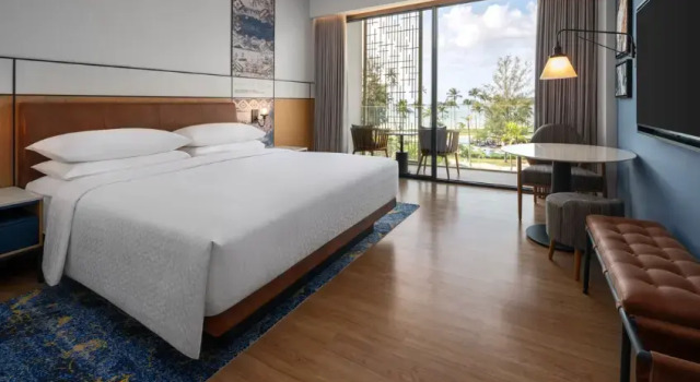 Номер Deluxe с видом на бассейн Four Points by Sheraton Bintan, Lagoi Bay