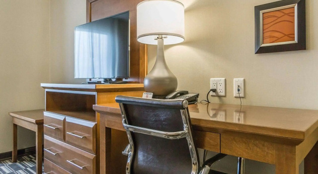 Двухместный номер Standard Comfort Inn & Suites Edmonton International Airport