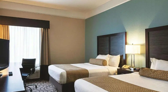 Четырёхместный номер Deluxe La Quinta by Wyndham Houma