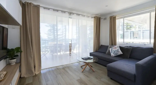 Manly Beachfront Apartment