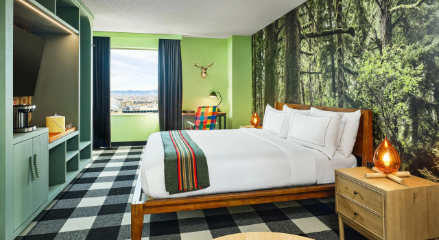 the Curtis Denver - A DoubleTree by Hilton Hotel, Забронировать Отель Отели Денвера 4 звезды, рядом с Капитолий штата Колорадо, 4*