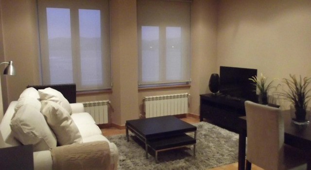 HOLIDAY HOMES Figueras AT, Prenota Hotel Castropol 