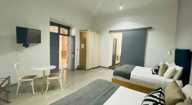 Четырёхместный полулюкс Markee Hotel Boutique