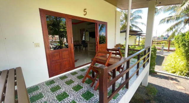 Бунгало Deluxe с видом на море Breeze Bay Villas Koh Phangan