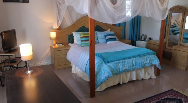 Номер Presidential Blue Lagoon Lodge Blantyre