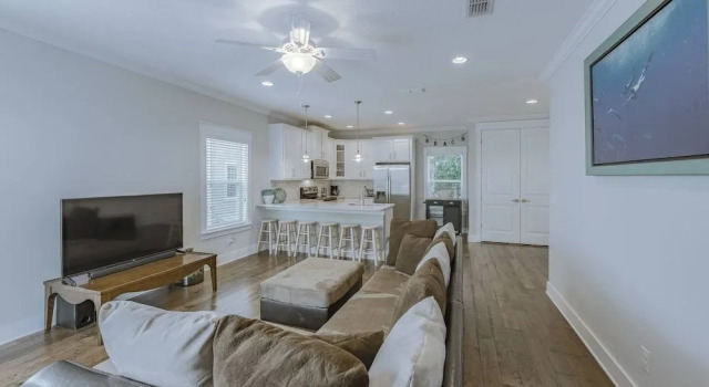 Oceanside Paradise - Ultra-modern Beach Townhouse