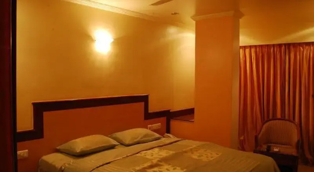 Номер Standard Hotel Kohinoor Square