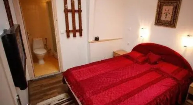 Guesthouse Yildiz, Забронировать Отель Недорогие отели Сараево, рядом с Фонтан Себилж, недорого