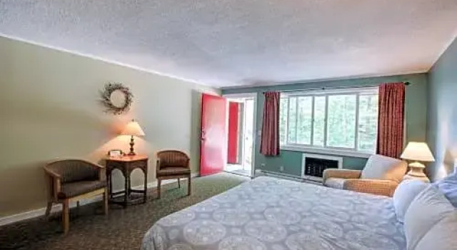 Номер Deluxe Hob Knob Inn, Bar & Lounge