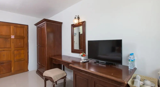 Трёхместный номер Standard Time Out Hotel Beach Front