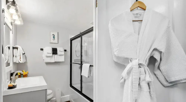 Одноместный номер Comfort Lamberts Cove Inn & Resort