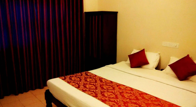 Ruffles Beach Resort, Rezerwuj Ośrodek wypoczynkowy Tanie hotele w North Goa