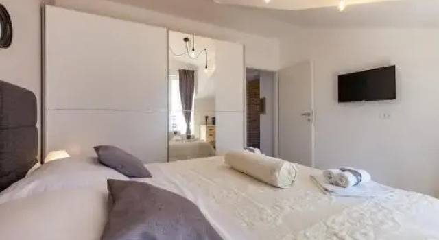 Apartments Solmar, Забронировать Апартаменты/квартира Апартаменты Подстраны, рядом с Частный Пляж «Вилла Палмс Апартментс Никса Рузич», Апартаменты/квартира