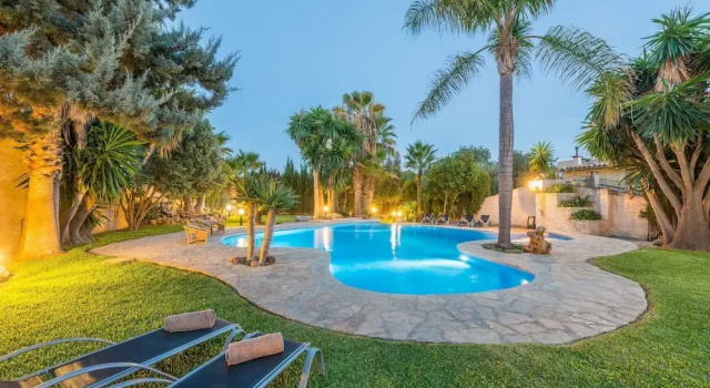 Вилла Can Gual in Inca With 4 Bedrooms and 3 Bathrooms